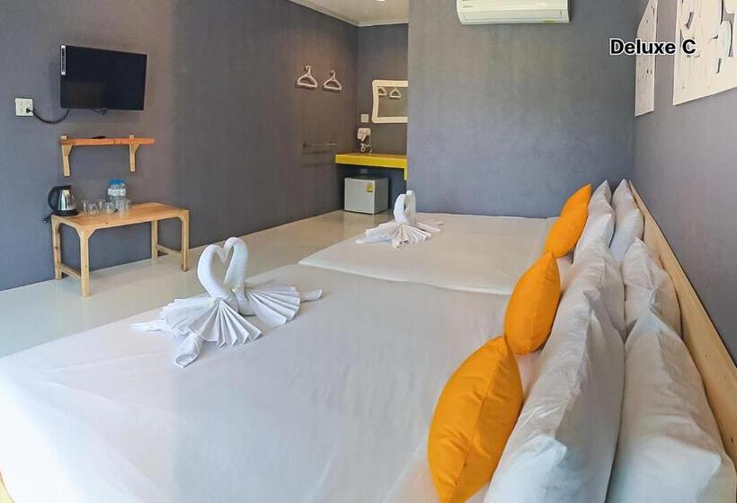Номер Deluxe, The Toy Hoteru Resort Rayong