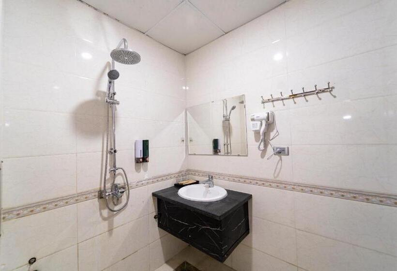 اتاق استاندارد چهار تخته, Khách Sạn Nhân đức   Sầm Sơn