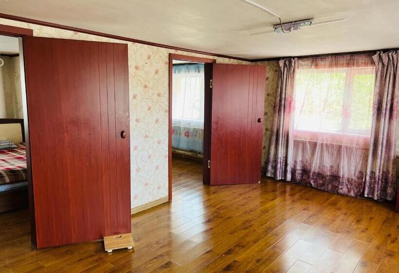 Семейный Номер, Ayanchin Guest House