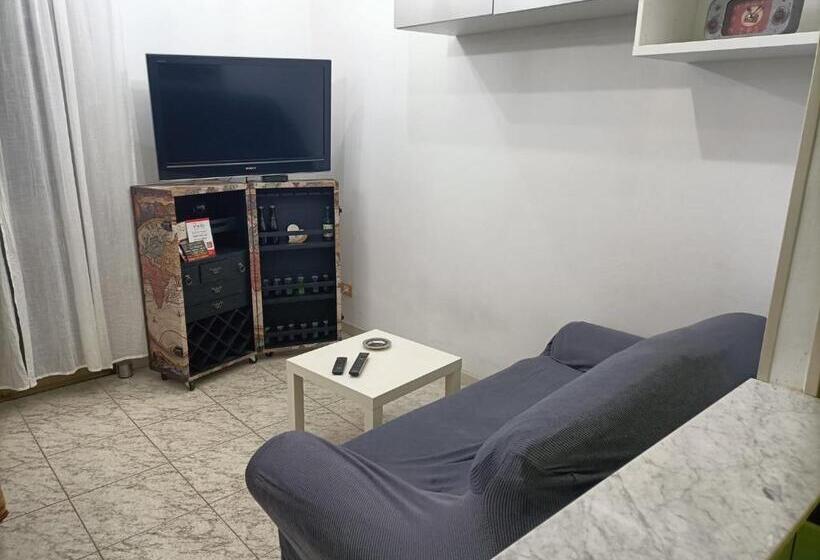 Номер Deluxe, Lame 196