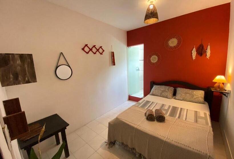 Quarto Quádruplo Estandar, La Casita Hostel Praia Do Forte Bahia