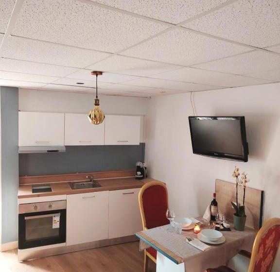 Студия Стандарт, Appart Hôtel Le Combes