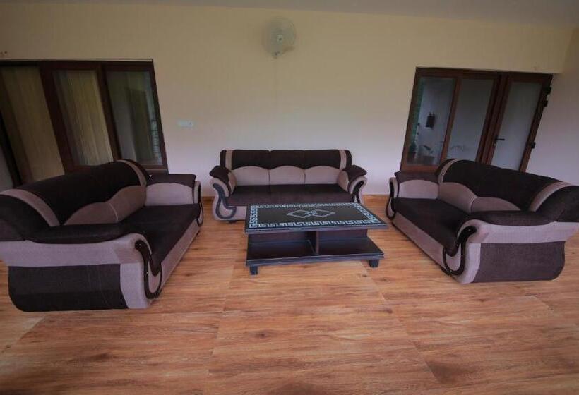 Номер Executive, Amritara Social Palace, Uttarkashi