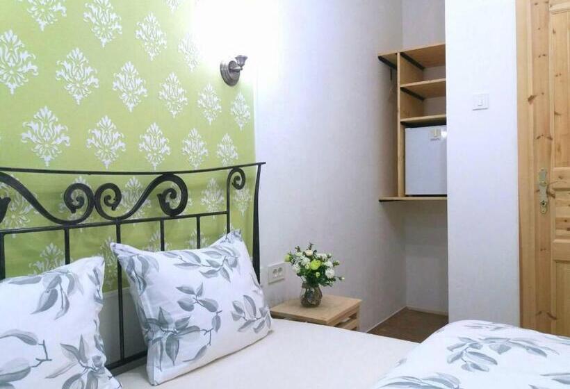 اتاق عادی, Hostel By Guest House Izola