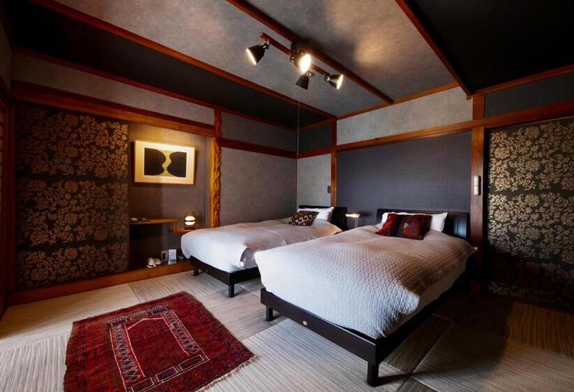 Quarto Deluxe, Okamotoya