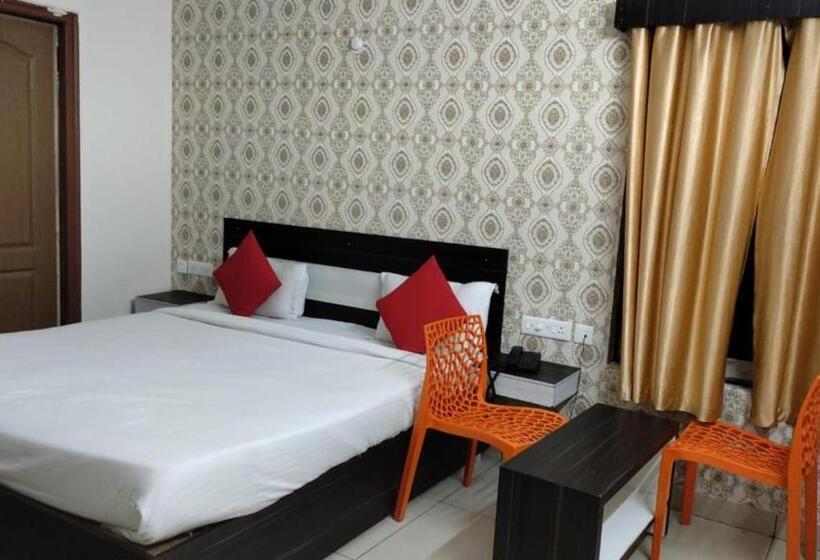 חדר דלוקס, Blue Bell Near Care Hospital Lift Wifi Facilities Best Selling & Best Choice Of Travellers By Morser