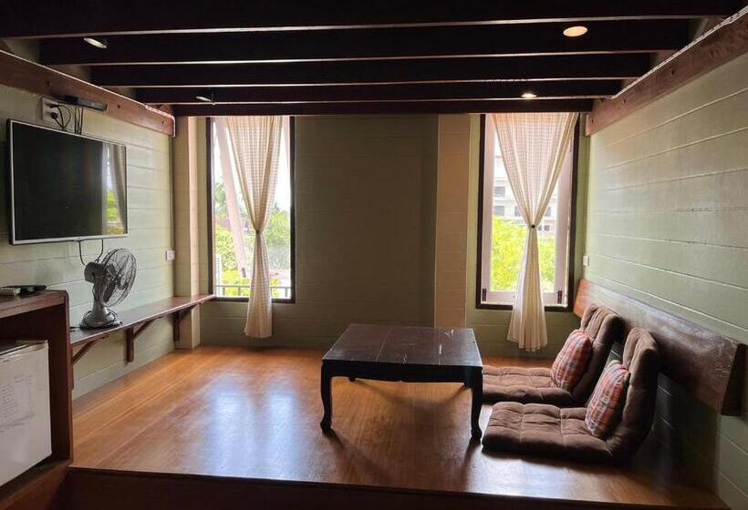 سوییت دوبلکس, Thanicha Resort Amphawa