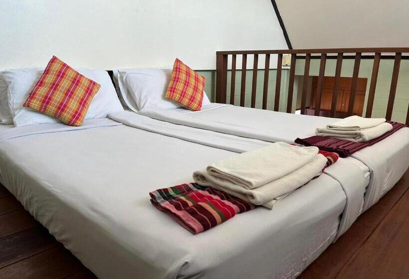 سوییت دوبلکس, Thanicha Resort Amphawa
