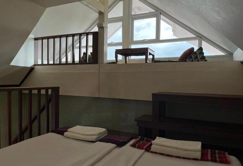 سوییت دوبلکس, Thanicha Resort Amphawa