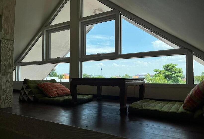 سوییت دوبلکس, Thanicha Resort Amphawa