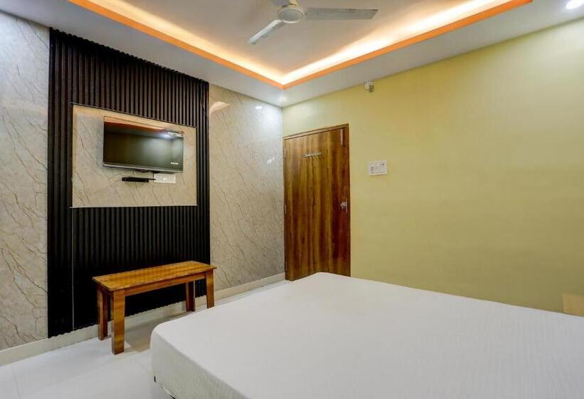 اتاق استاندارد, Oyo Hotel Crystal Inn