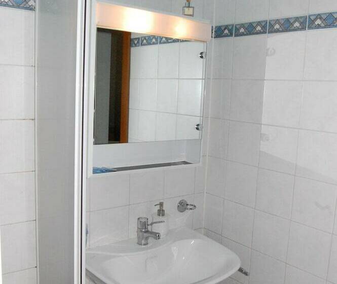اتاق استاندارد با چشم‌انداز دریاچه, Firenze Lugano