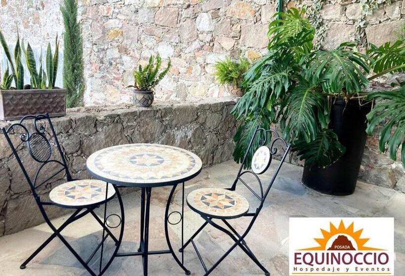 اتاق لوکس با تخت بزرگ, Posada Equinoccio