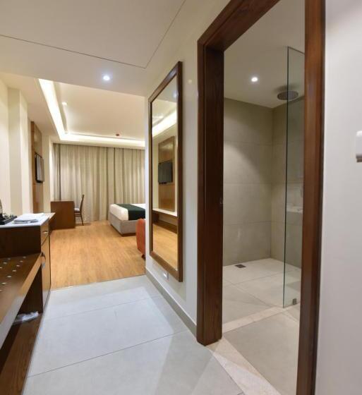 Номер Deluxe, Rama Continental