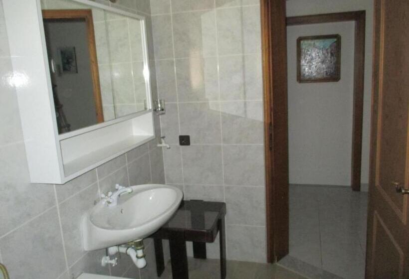 Апартаменты 2 Спальни с Балконом, Guest House Villa Daniel