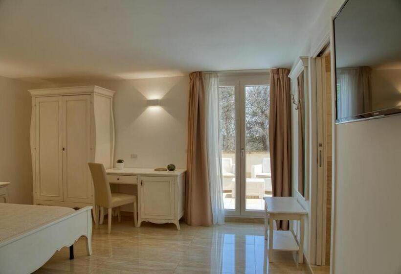 Номер Стандарт Трехместный, Dimore Relais   Suite Garden Breakfast
