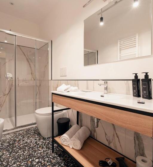 חדר דחוקס עם מיטת קינג, Naman Hotellerie Monti