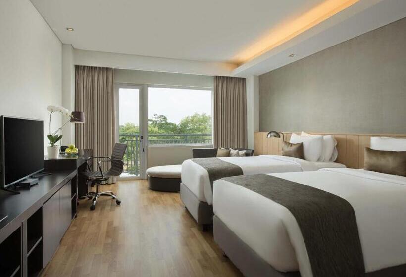 스탠다드 스튜디오, Delonix Hotel Karawang