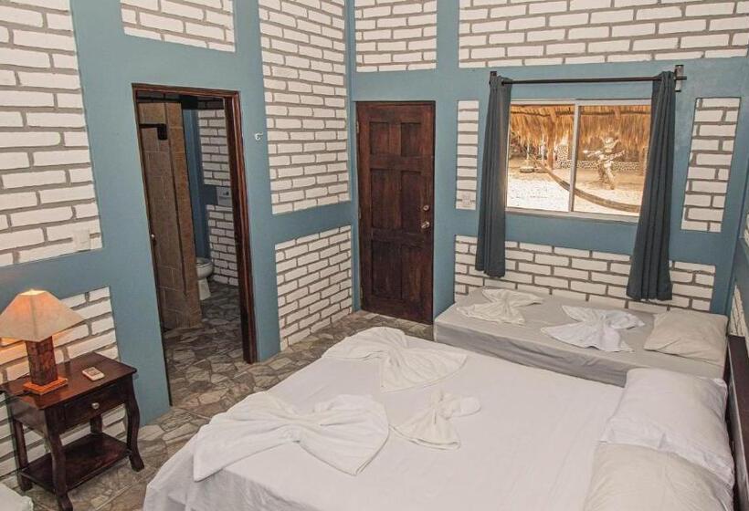 Номер Deluxe, The Barrel Hostel