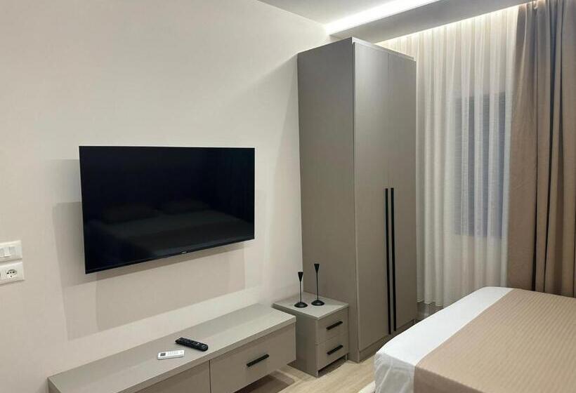 استودیوی سوپریور, Home To Go Studio Apartament