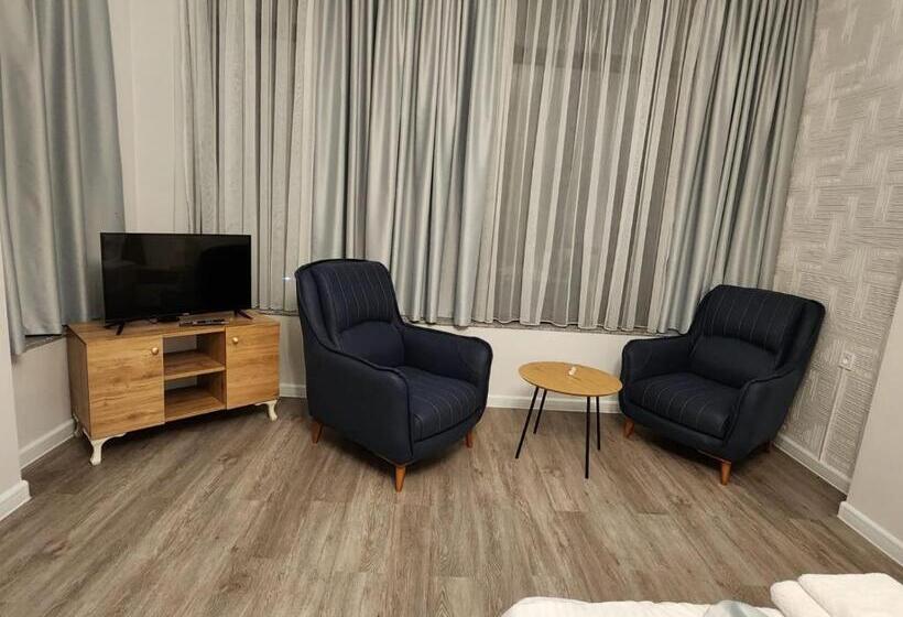 اتاق استاندارد با بالکن و چشم‌انداز دریا, Sea Side