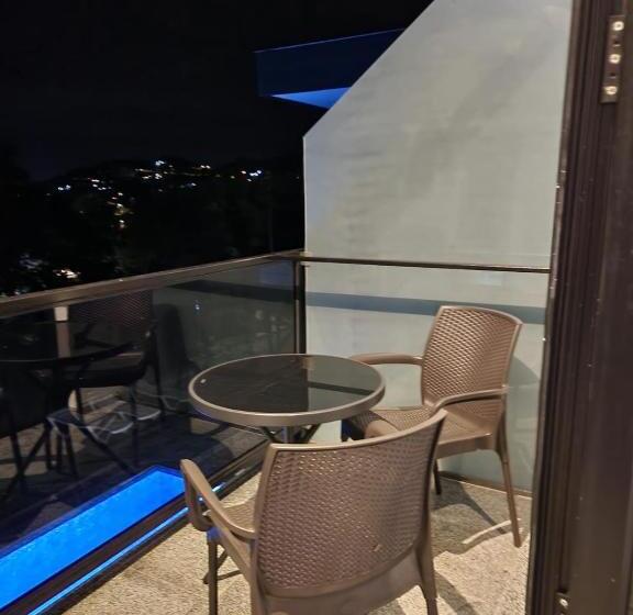 اتاق استاندارد با چشم‌انداز دریا, Sea Side
