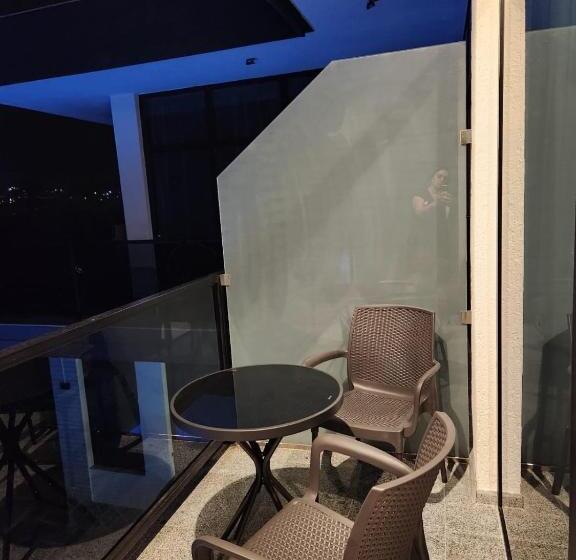 اتاق استاندارد با چشم‌انداز دریا, Sea Side