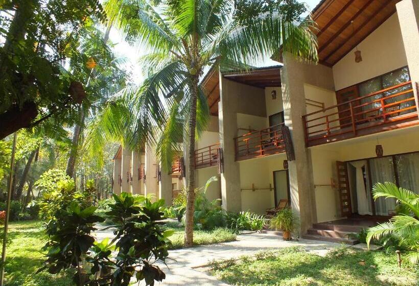 اتاق لوکس با چشم‌انداز باغ, Pleasant View Resort