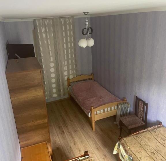 اتاق استاندارد سه نفره, Guesthouse Robi