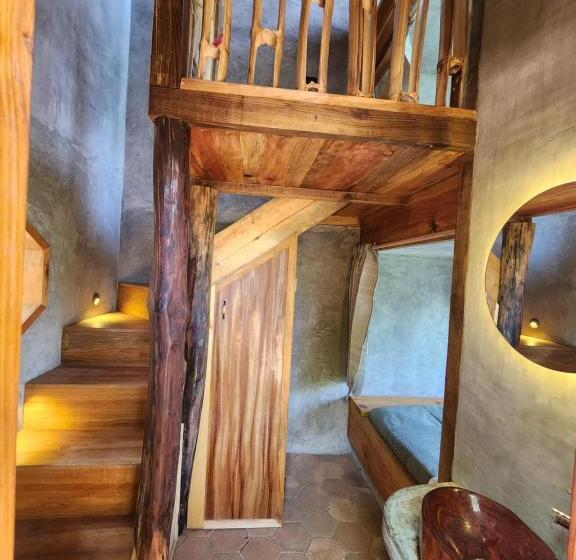Triple Room Sea View, Rianda Hostal