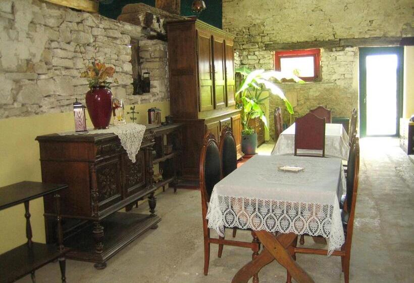 Дом 4 Спальни, Gîte Et Grange à Jeux Du Bonhomme Bouton