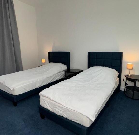 Номер Стандарт Трехместный, N&l Apartments