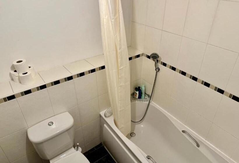 Номер Стандарт, The Red Suites
