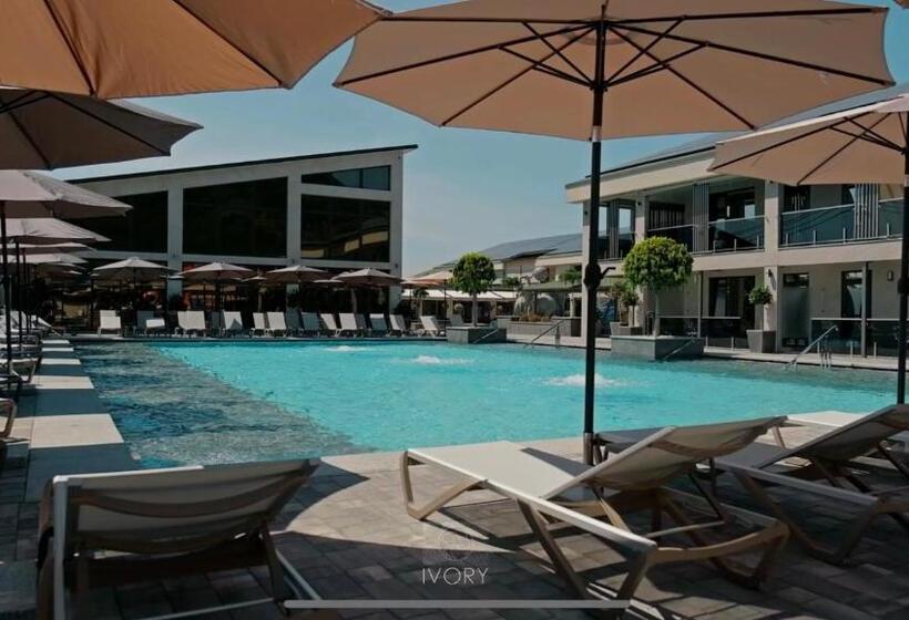 Семейный Полулюкс, Ivory Resort And Spa