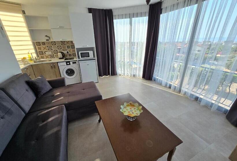 带海景的复工套房, Kyrenia Boutique Residance
