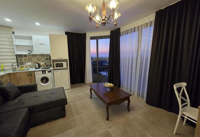带海景的复工套房, Kyrenia Boutique Residance
