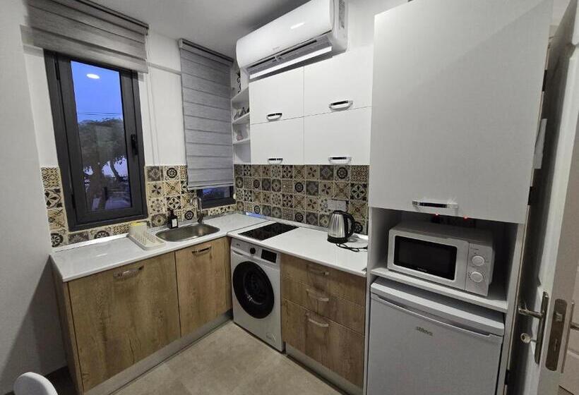带海景标准四人间, Kyrenia Boutique Residance