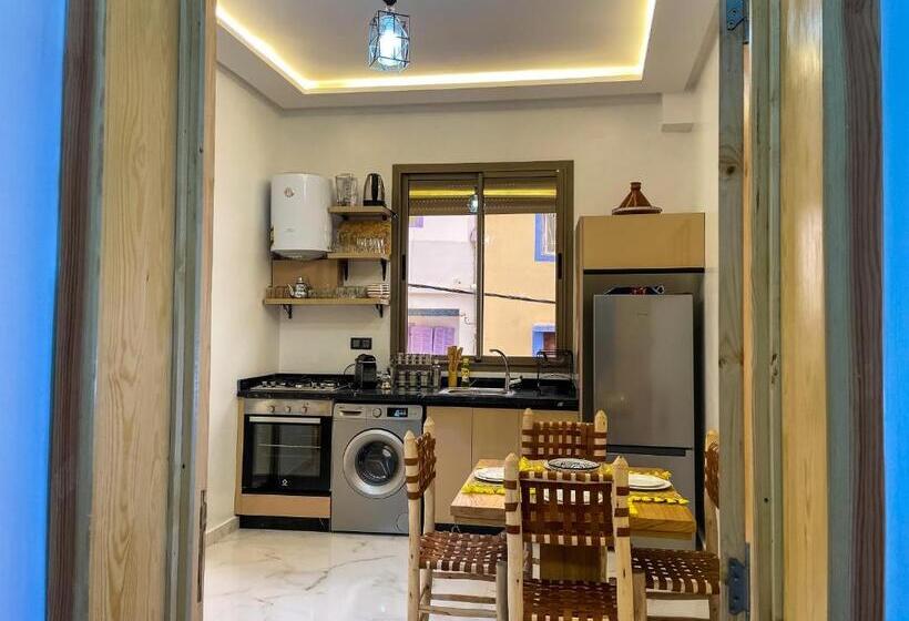 Апартаменты 1 Спальня с Балконом, Salty Holiday Apartments