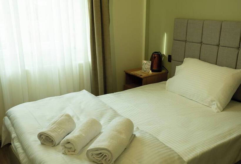 اتاق استاندارد یک نفره, Zelle Airport Boutique