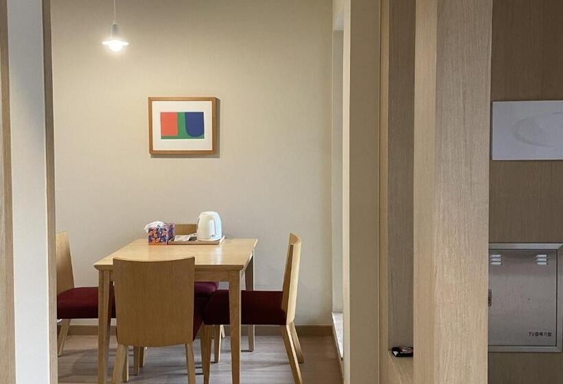Четырехместный Номер Стандарт, Jeju Sanlok2 Pension