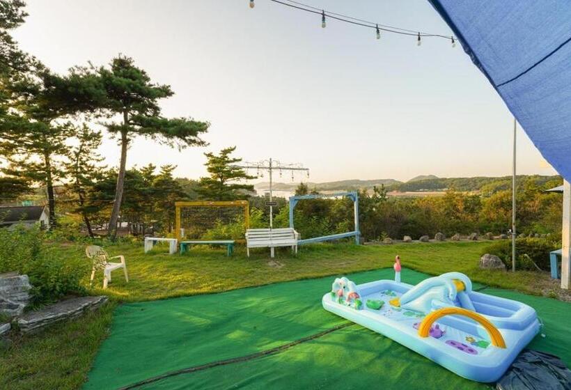 패밀리 룸, Taean Haeyang Jungwon Pension