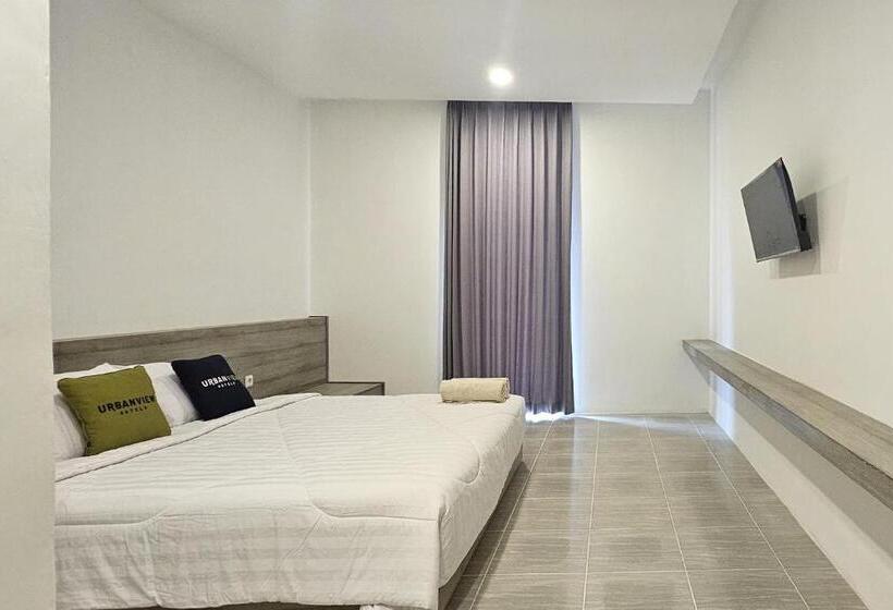 Deluxe Room, Urbanview Hotel Jj Bukitsari Semarang
