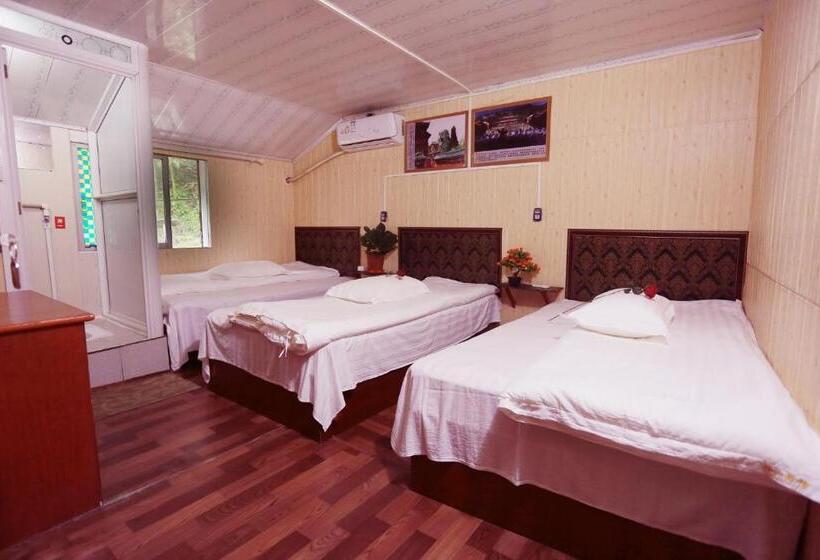 اتاق استاندارد سه نفره, 武当山仙山旅馆景区内店