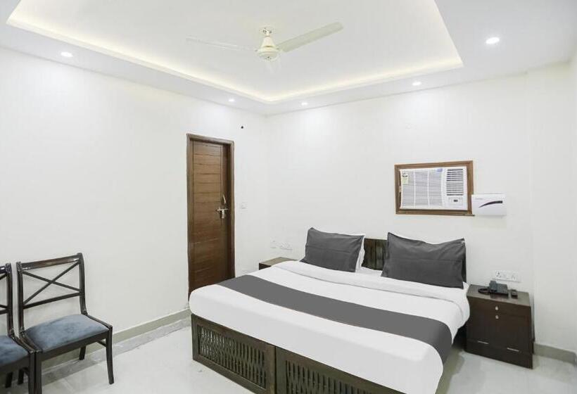 Трехместный Номер Классика, Oyo Hotel Veda Inn