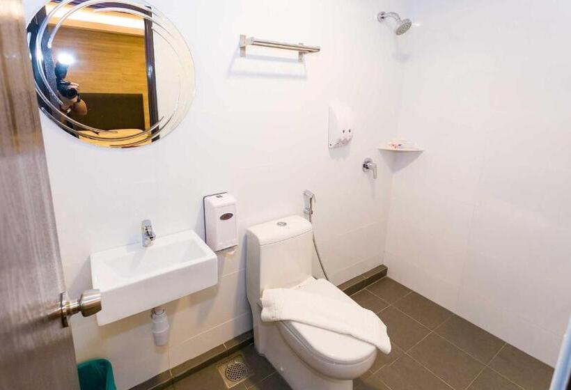 Трехместный Номер Комфорт, Icon Hotel Segamat
