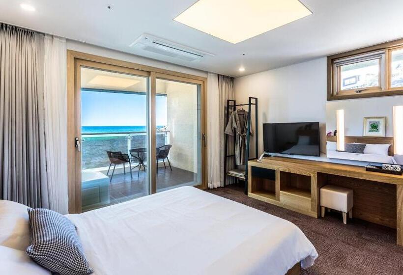 اتاق لوکس با چشم‌انداز دریا, Sea Stay