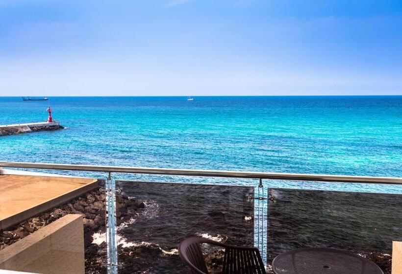اتاق لوکس با چشم‌انداز دریا, Sea Stay