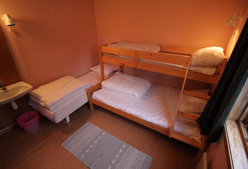 Номер Стандарт Четырехместный Совместный Санузел, åndalsnes Hostel