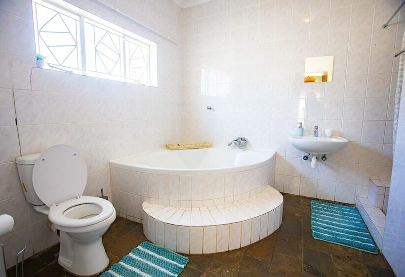 Номер Стандарт, Kate S Nest Guesthouse & Backpackers