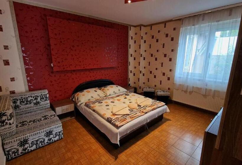 Апартаменты 1 Спальня, Napsugár Apartmanház
